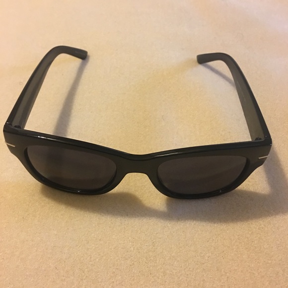 Sunglasses - Picture 3 of 3